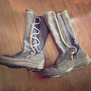 Salomon women's Emmy winter boots
